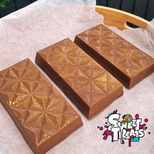 Load image into Gallery viewer, Viral Dubai Pistachio Chocolate Bar
